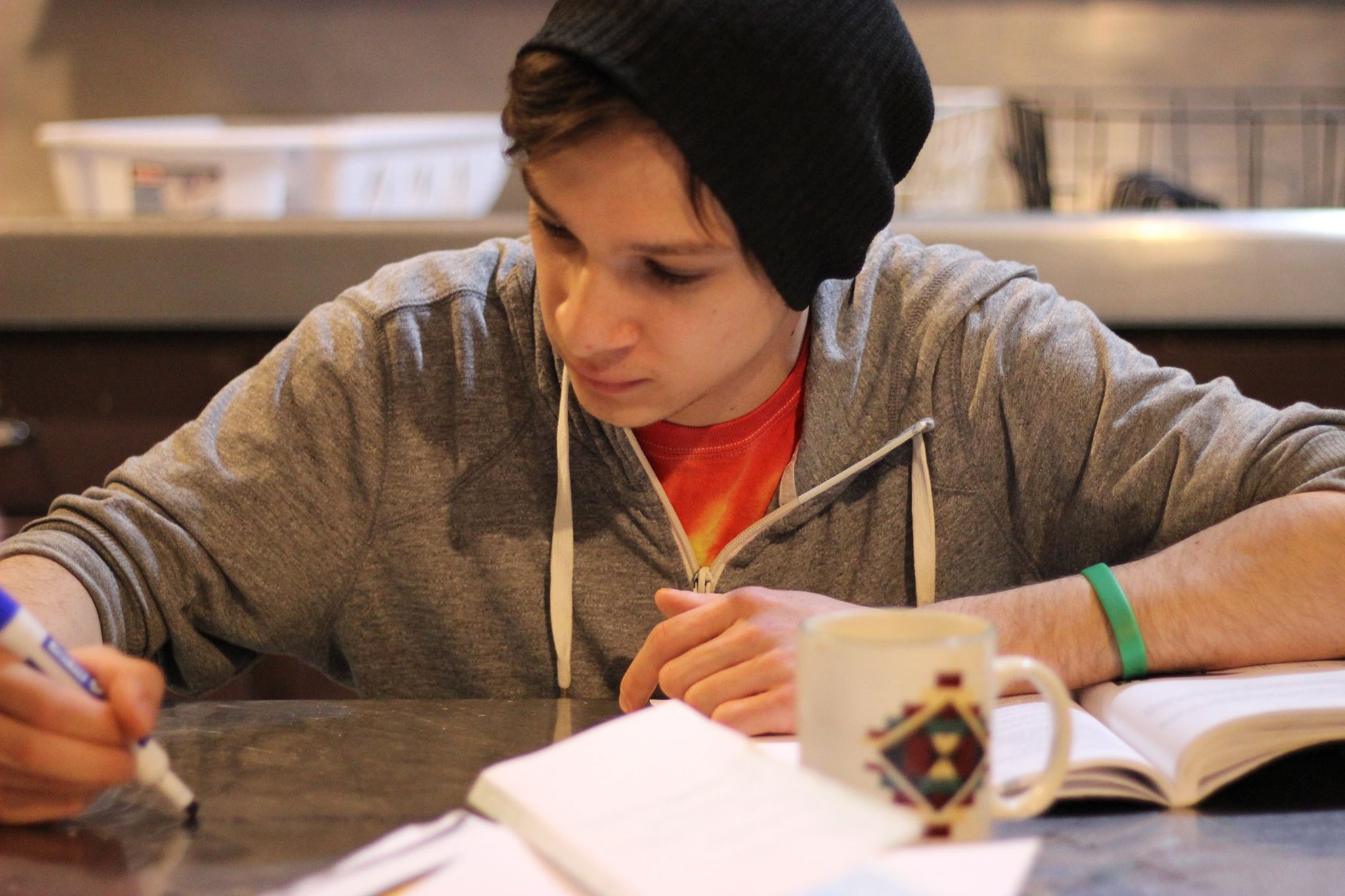 13482899_10208231050266271_3948846326563325990_o Gutenberg College Student Studying